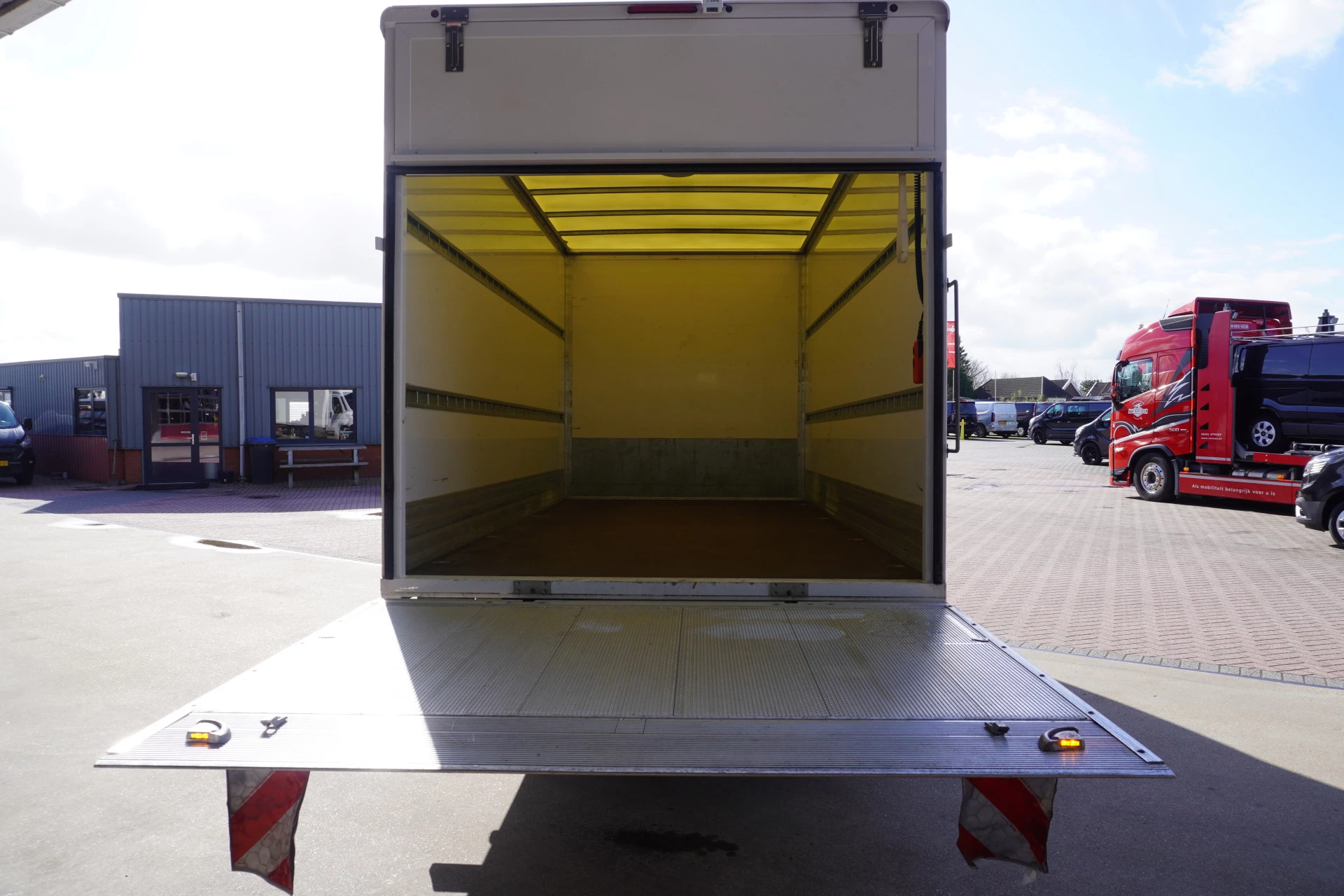 Citroën Jumper 2024 - 2.2 BlueHDi 140PK S&S 3.5t Zwaar HD Meubelbak + laadklep zdjęcie 10