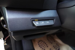 Renault Trafic 2024 - 2.0 Bleu dCi EDC 170PK L2H1 Red Edition DubbelCabine Automaat obrazek 28