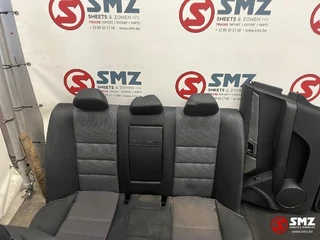 Mercedes-Benz N/A - Occ set interieur met zetels W204 Mercedes bild 2