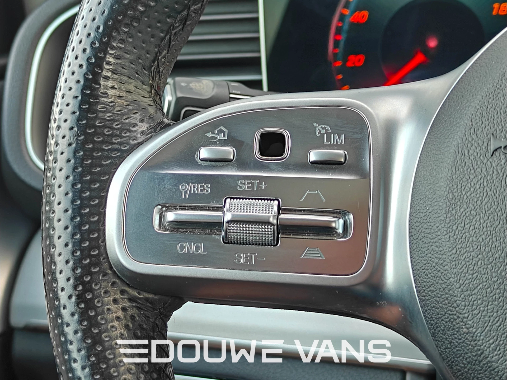 Mercedes-Benz GLE 2021 - 350e 4Matic Trekhaak AMG Leder Panorama afbeelding 25