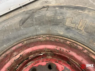 Michelin N/A - Occ vrachtwagenband Michelin 425/65R22.5 image 3