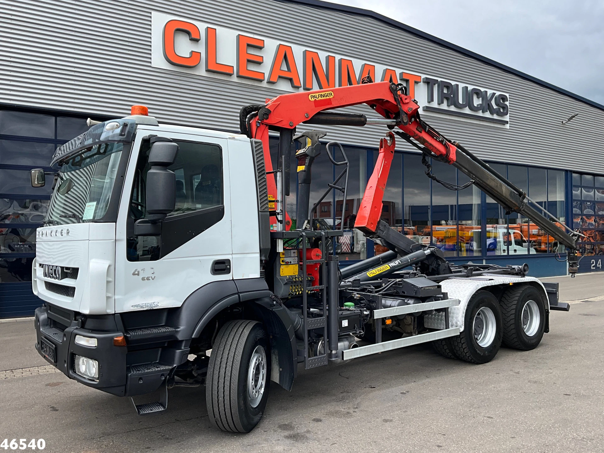 Iveco Trakker 2011 - AD380T41 6x4 Palfinger 16 Tonmeter laadkraan afbeelding 1
