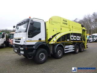 Iveco Trakker 2012 - 450 8x4 MTS vacuum excavator / Saugbagger en venta