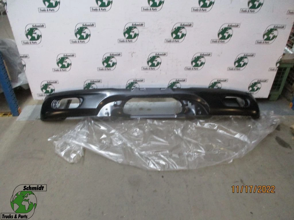 DAF - 1825008 BUMPER DAF XF 105 EURO 5 NIEUWE OP VOORRAAD image 1
