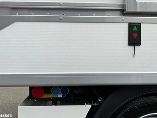 Peugeot e-Expert 2024 - 100% elektrisch kippende zijlader obrazek 12