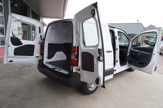 Citroën Berlingo 2024 - BlueHDi 100PK Club S&S L1 bild 5