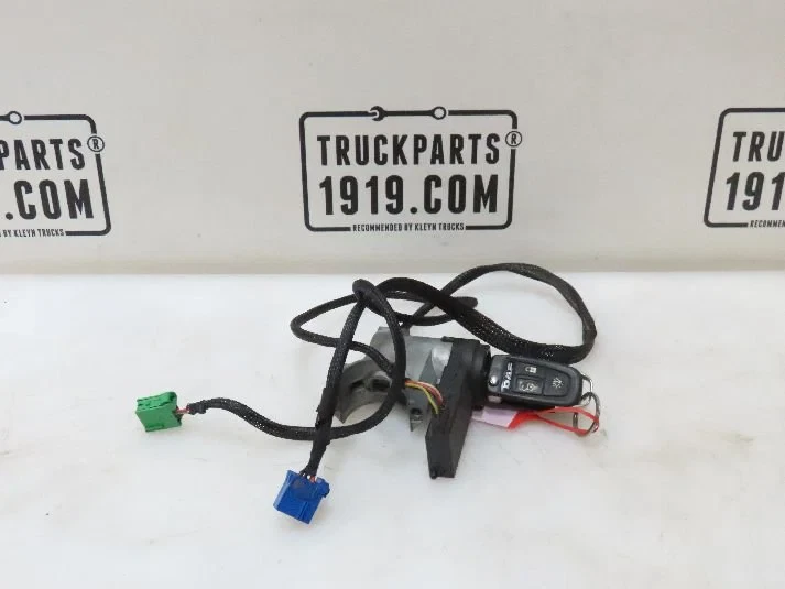 DAF - Electrical System Contactslot met sleutel DAF afbeelding 1