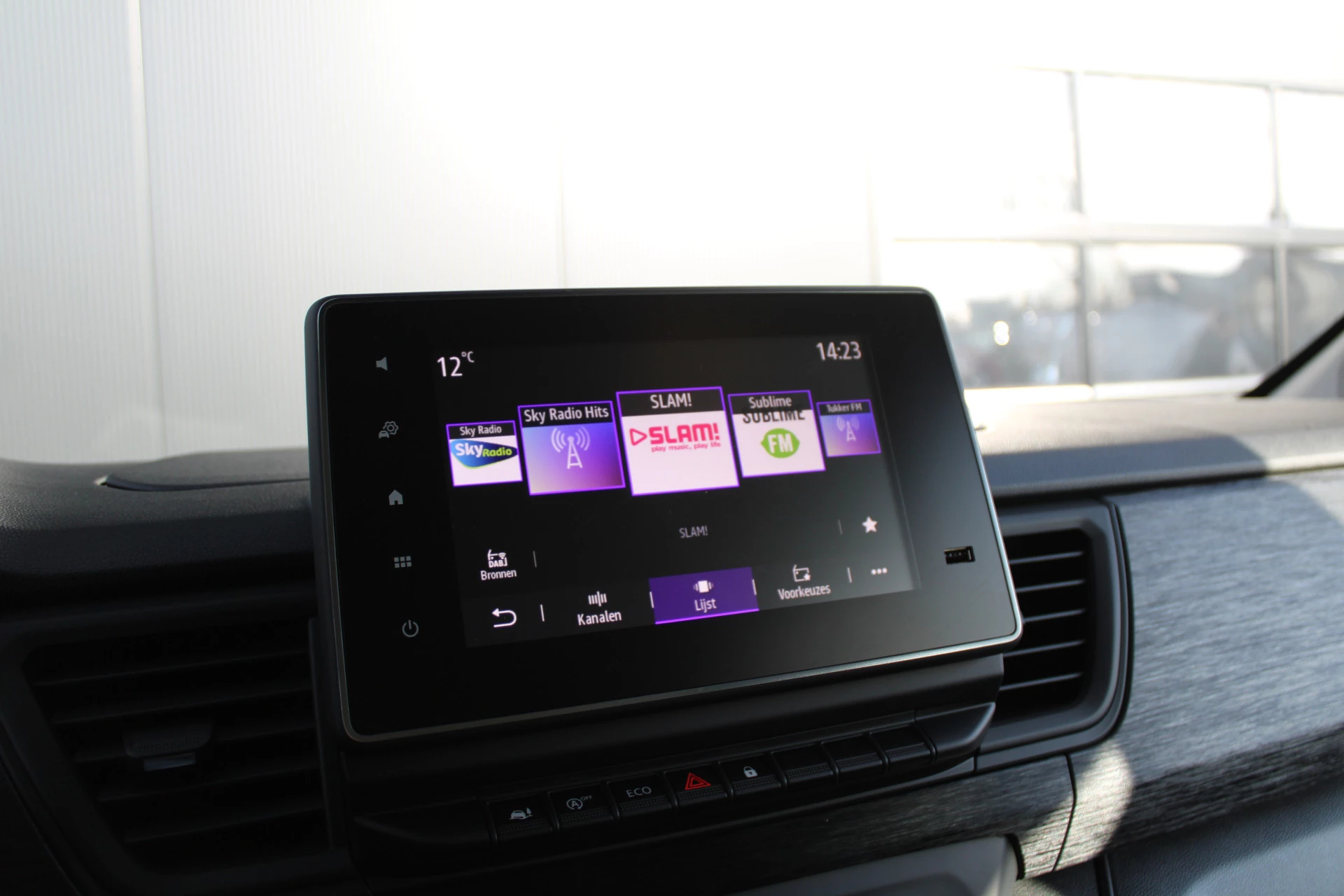 Renault Trafic 2024 - 2.0 Blue dCi 130pk T29 L2H1 Advance Dubbele Cabine - Carplay - Android - 2x Schuifdeur - Passagiersstoel - Camera - LED - Rijklaar imagen 24