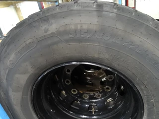 - Geen producent - N/A - MICHELIN 315/80 bild 3