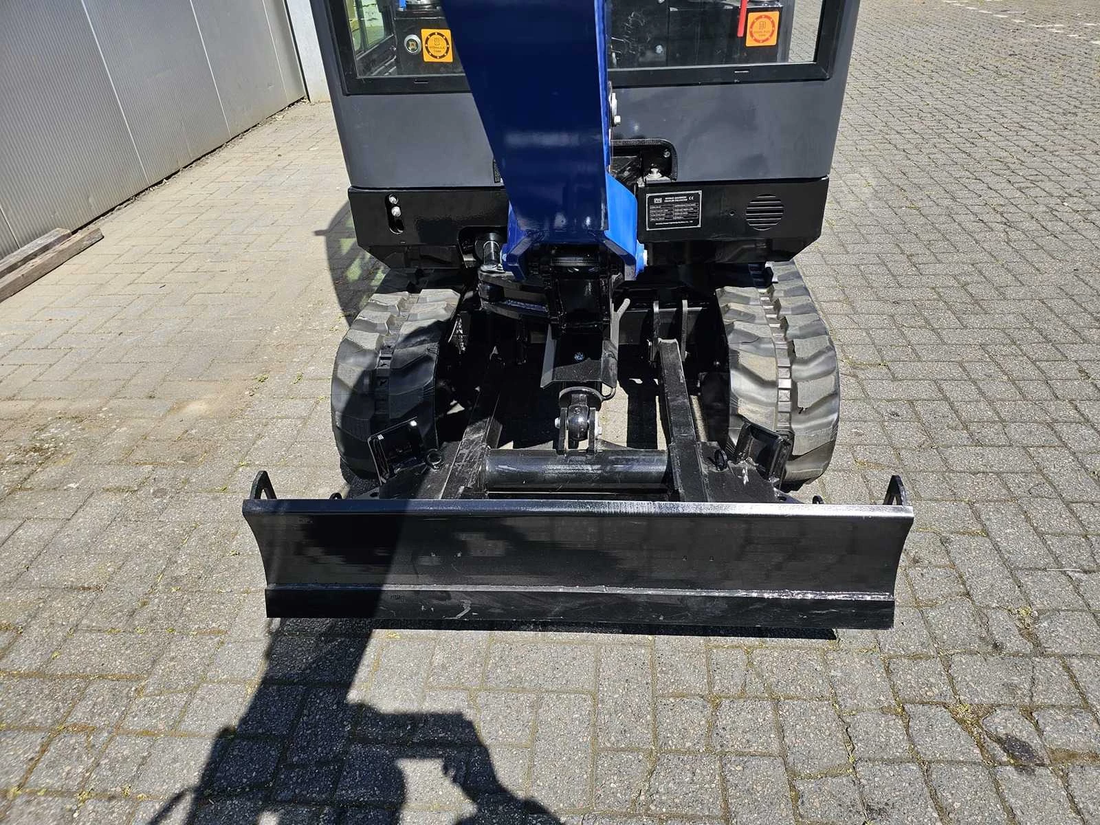 Ultra Force Equipment 2026 - NM25 - Minigraafmachine snelwisselsysteem incl. 3 bakken afbeelding 10