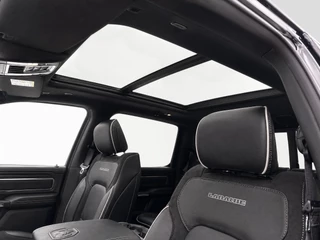 RAM 1500 2024 - LARAMIE Laramie Hurricane, BPM VRIJ | Incl. Tonneau cover |Panoramadak | Bijrijders scherm| Adaptieve Cruise Control! obrazek 18