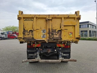 Iveco Trakker 2006 - 380T35 / 6X4 / 2X BIG AXLE / FULL STEEL / HMF 1560 K2 REMOTE / 2SIDE TIPPER / 335304 KM / NEW TURBO / AIRCO / EURO-3 / 2006 bild 9