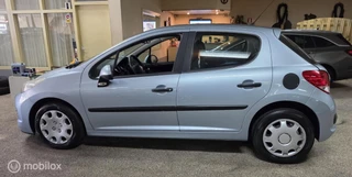 Peugeot 207 2011 - 1.4 XR Premium + obrazek 4