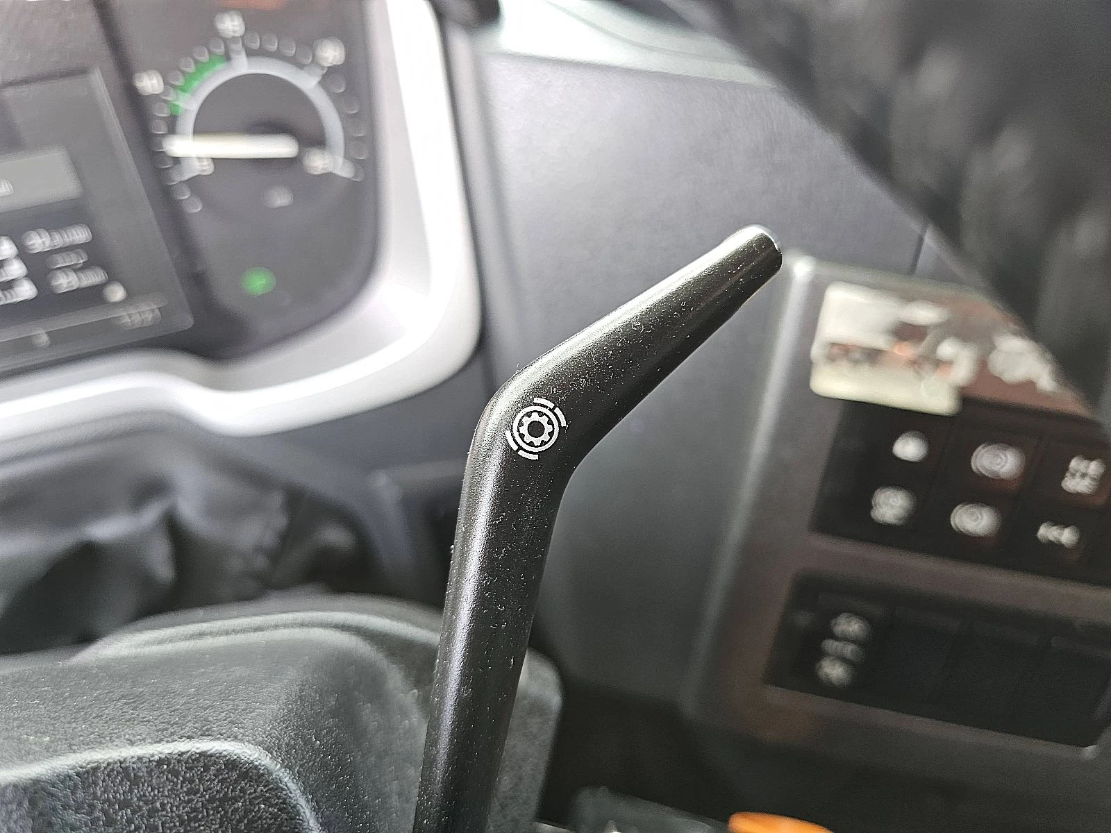 Renault 2019 - T 480 image 12