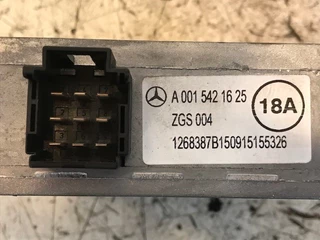 Mercedes-Benz N/A - A 0015421625 OMVORMER 24V/12V 18A image 2