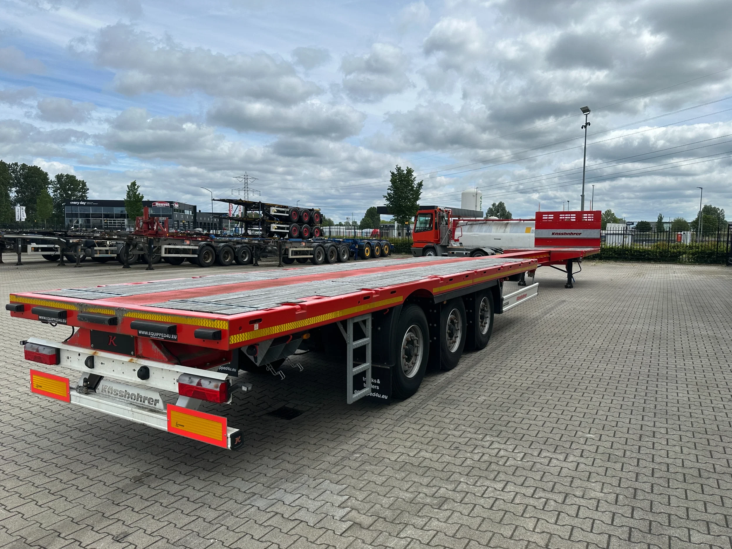 KAESSBOHRER 2026 - new and unused Heavy-Duty flatbed / 690cm extendable / steering axle / discbrakes / NL-trailer / APK: 04-2027 imagen 8