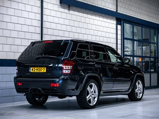 Jeep Grand Cherokee 2009 - 6.1 V8 Hemi SRT-8 | Youngtimer! obrazek 3