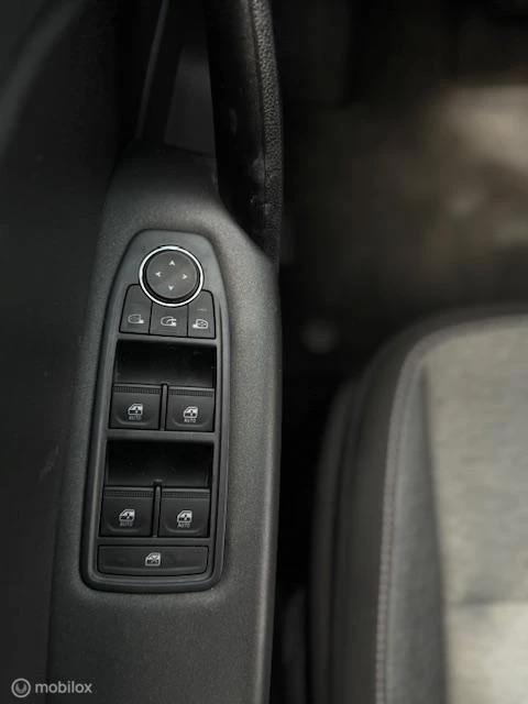 Renault Captur 2022 - 1.6 E-Tech Hybrid 145 Intens imagem 21