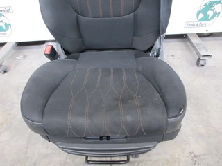 DAF - 1715495 //1715487 STOELEN SET DAF LF 230 EURO 6 MODEL 2020 obrázek 2 náhled