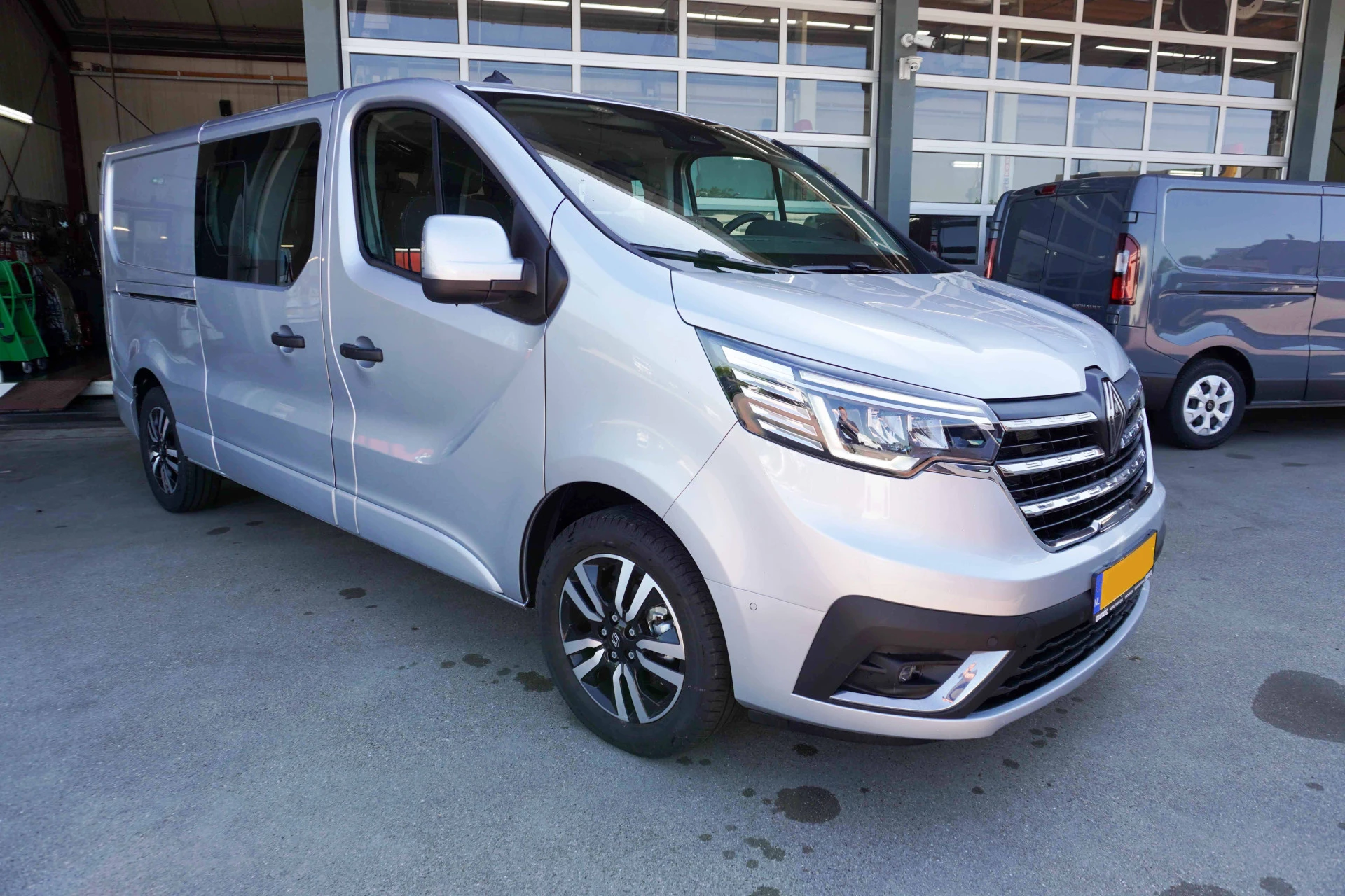Renault Trafic 2024 - 2.0 Blue dCi 170PK T29 L2H1 Extra DC Automaat Bild 2