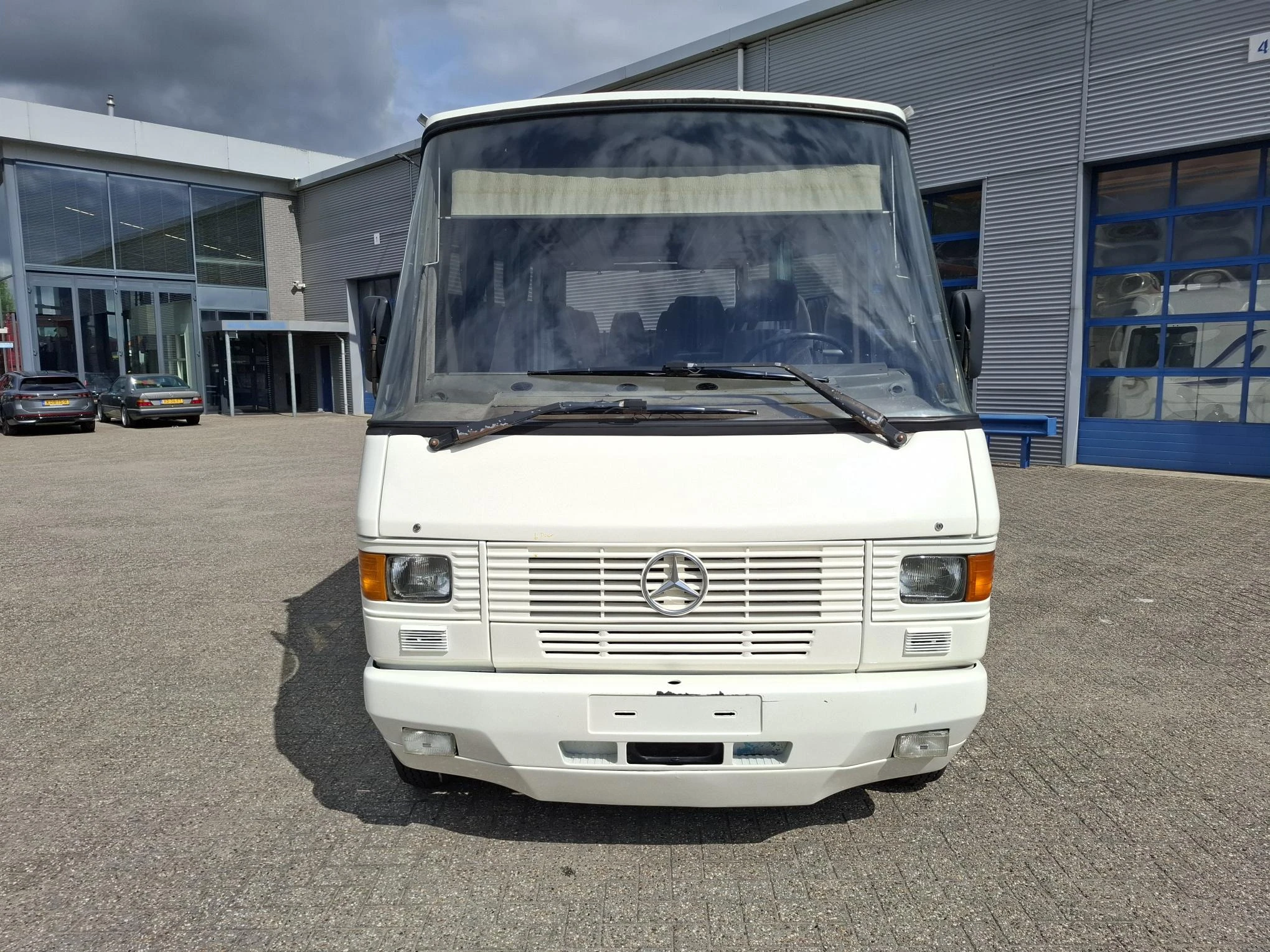 Mercedes-Benz 1991 - 814 D / 317828 KM / 23 PERSONS / FULL-STEEL / PARKHEAT+COOL / DOUBLE AIR REAR / AIRCO / MANUAL / 1991 afbeelding 9