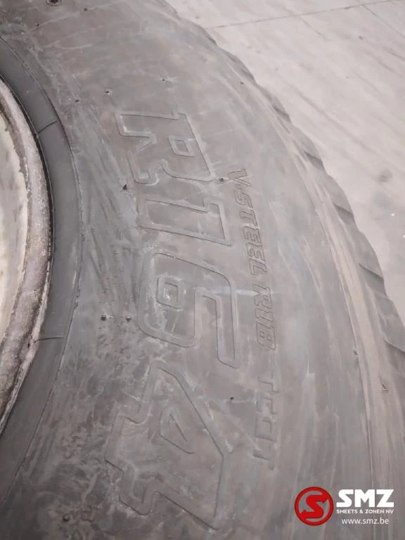 Bridgestone - Occ vrachtwagenband Bridgestone R164 425/65R22.5 Bild 3