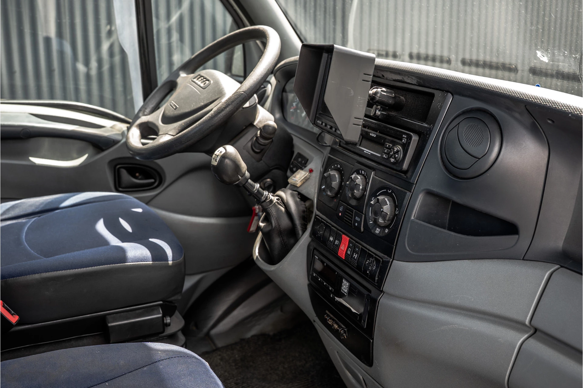 Iveco Daily 2008 - 35C18 3.0L | 180 PK | 10Ton | N1 | Airco | 3-Zits | 1e Eigenaar | Trekhaak immagine 2