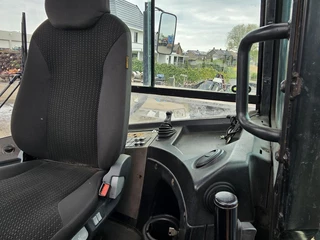 Terberg RT283 | TERMINAL TRACTOR 4X4| TURNING CHAIR. | AUTOMATIC GEAR | 24159 HOURS. 2011 - N/A изображение 28