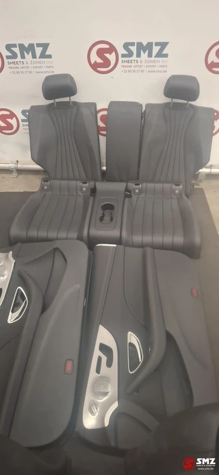 Mercedes-Benz N/A - Occ set interieur met zetels W238 Mercedes obrazek 1
