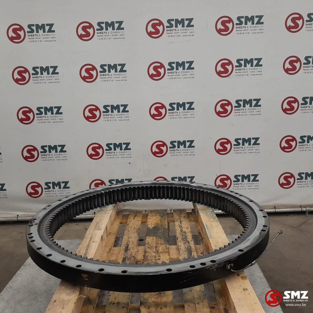 Caterpillar - Gear + bearing swing Caterpillar obrázek 1