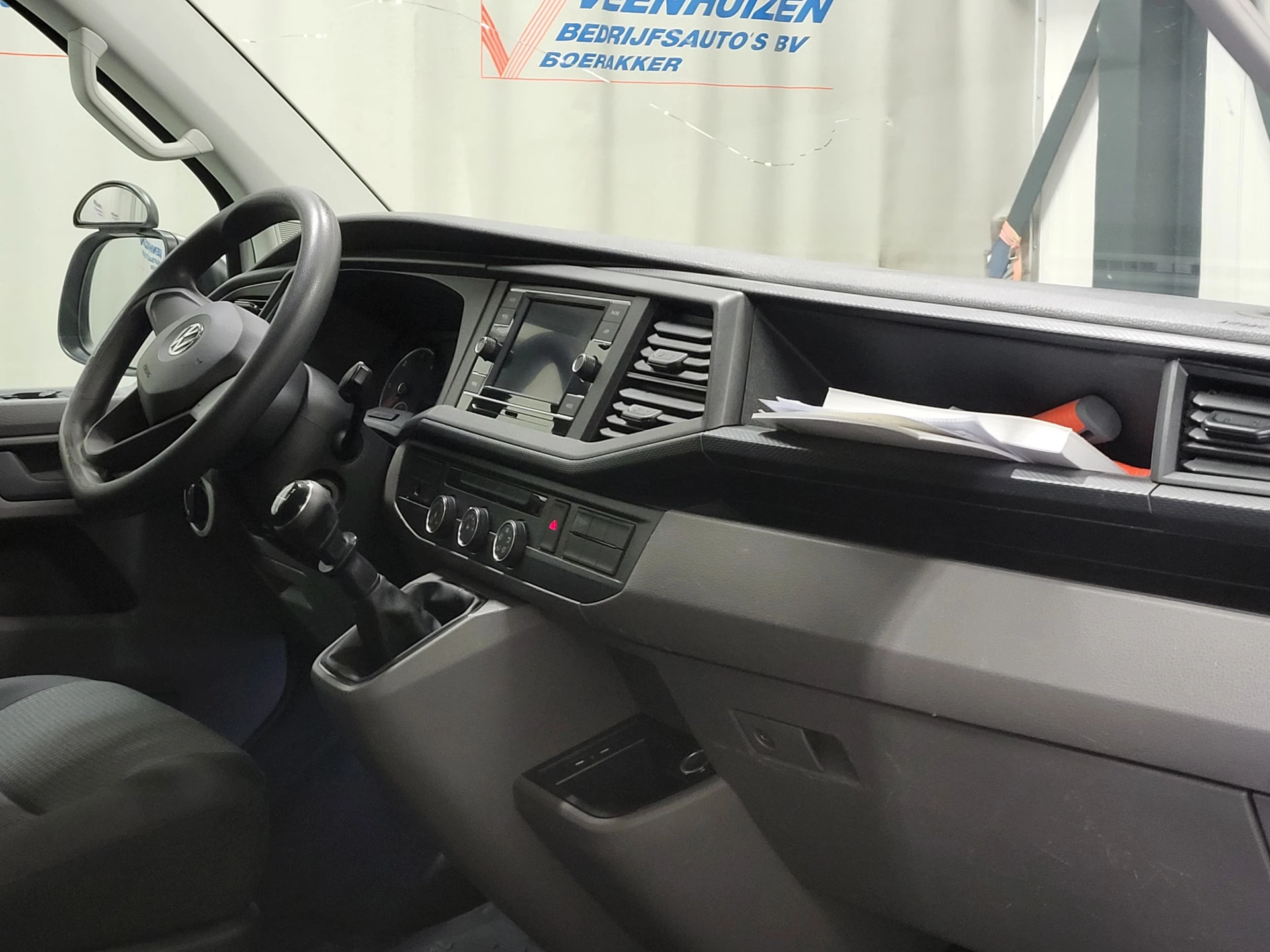 Volkswagen Transporter 2020 - 2.0TDI L2/H1 Sortimo Inrichting Euro 6! Bild 8