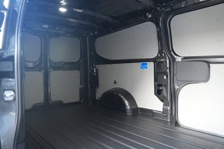 Ford Transit Custom 2025 - 320 2.0 TDCI L2H1 Limited 170pk - 1+1 Stoel - 2x Schuif - ACC - Blind spot - Keyless - Stoel/Stuurverwarming - Navi - Rijklaar immagine 13