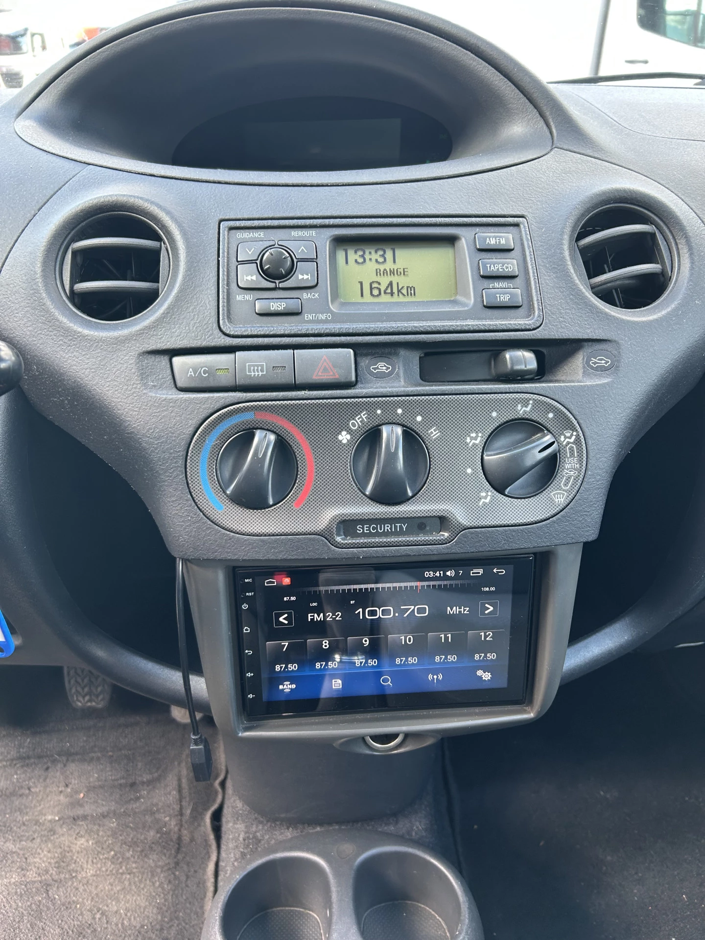 Toyota Yaris 2005 - 1.3 VVT-i S-Line afbeelding 6
