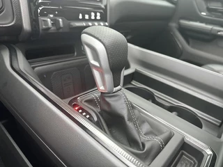 Dodge Ram 1500 2024 - 5.7 V8 4x4 Crew Cab SPORT GT BPM VRIJ! | Incl LPG | Trekhaak 13-polig | Bedcover | Adaptive cruise | PANORAMADAK| zdjecie 24