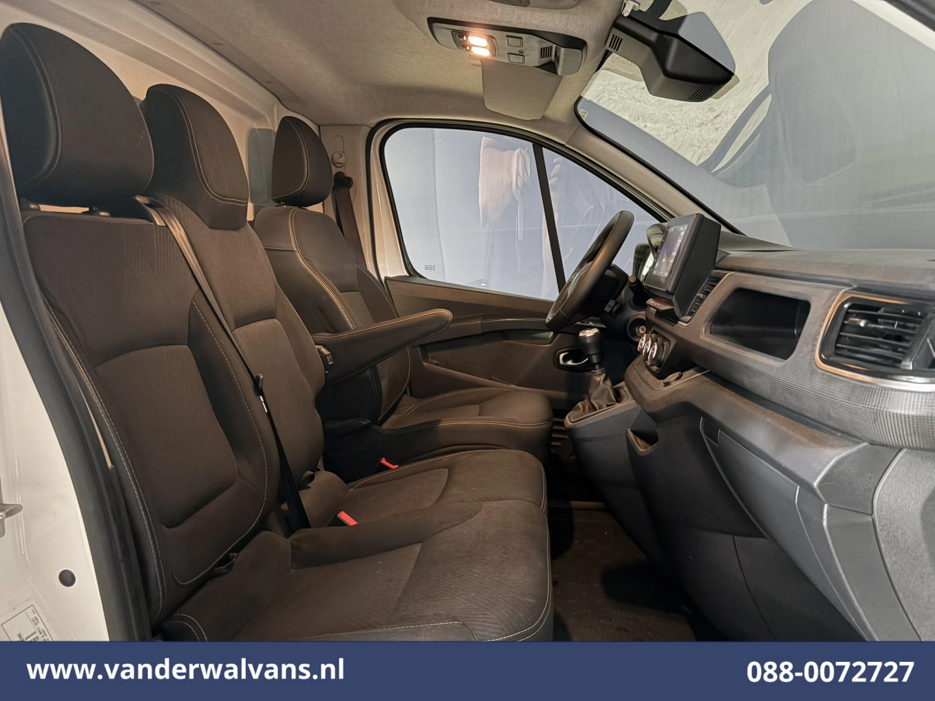 Renault Trafic 2022 - 2.0 Blue dCi 131pk L2H1 Euro6 Airco | Navigatie | Camera | LED | Apple Carplay afbeelding 9