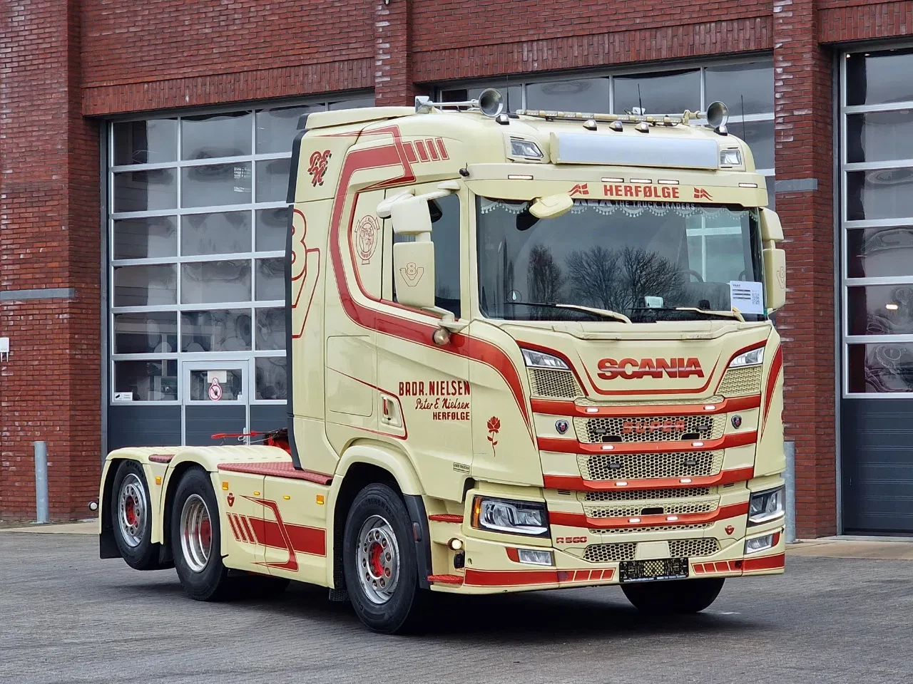 Scania R 2017 - R580 V8 NGS Low roof 6x2 - PTO/Hydraulic - Retarder - Custom interior - 2.95 WB - Navi afbeelding 1