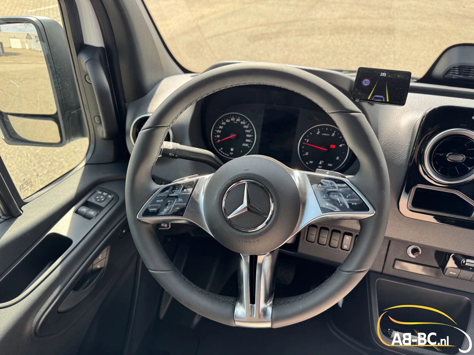 Mercedes-Benz Sprinter 2026 - Transfer 45, 21 Seats, Euro 6, Original German Product afbeelding 52
