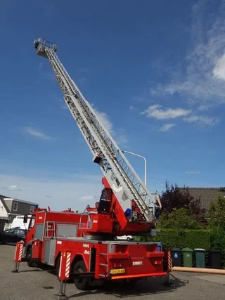 DAF LF 55.250 2003 - METZ 30 meter afbeelding 3