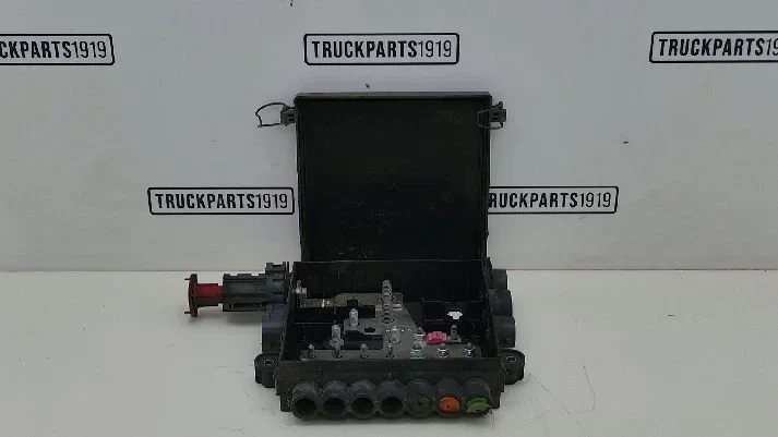 Mercedes-Benz - Electrical System Zekeringen box MB MP4 image 1