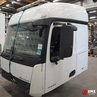 Mercedes-Benz N/A 2016 - Occ cabine RHD Mercedes bild 1
