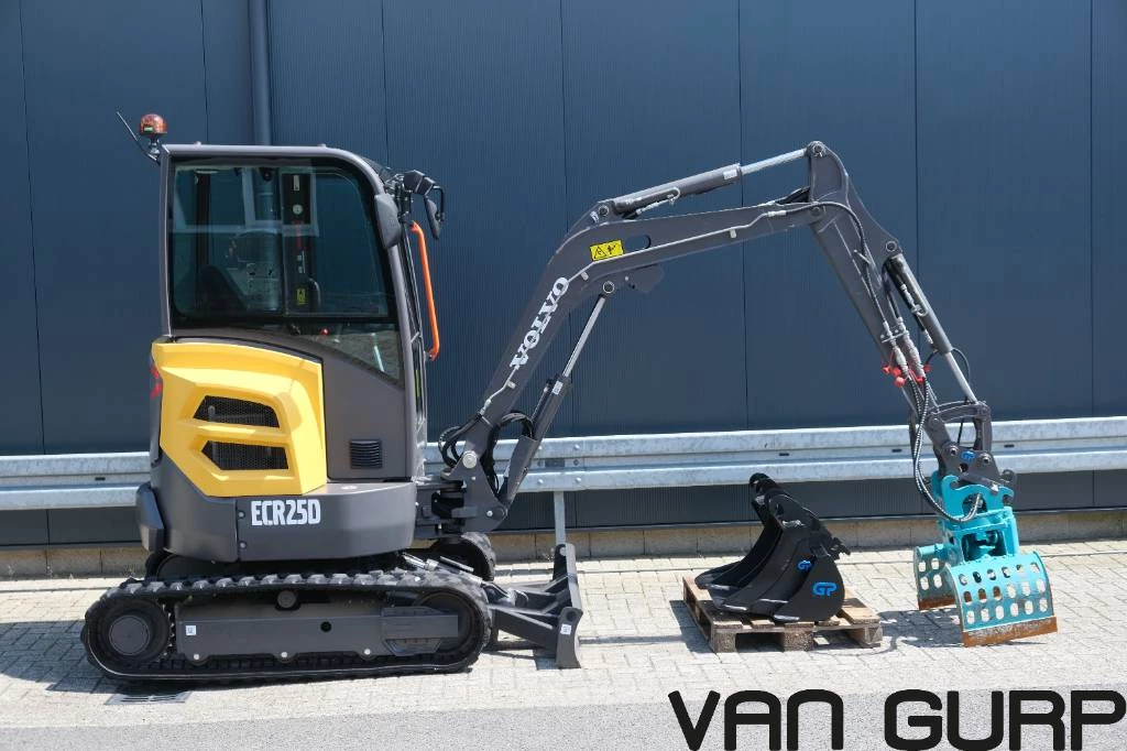 Volvo 2022 - ECR 25 D | 2022 | 694h | CW05 | Sorting Grapple image 22