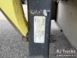 Fliegl SDS Curtainsider - Steer/Lift Axle | SAF | Forklift Mount | Boxes | S 2014 - N/A image 18