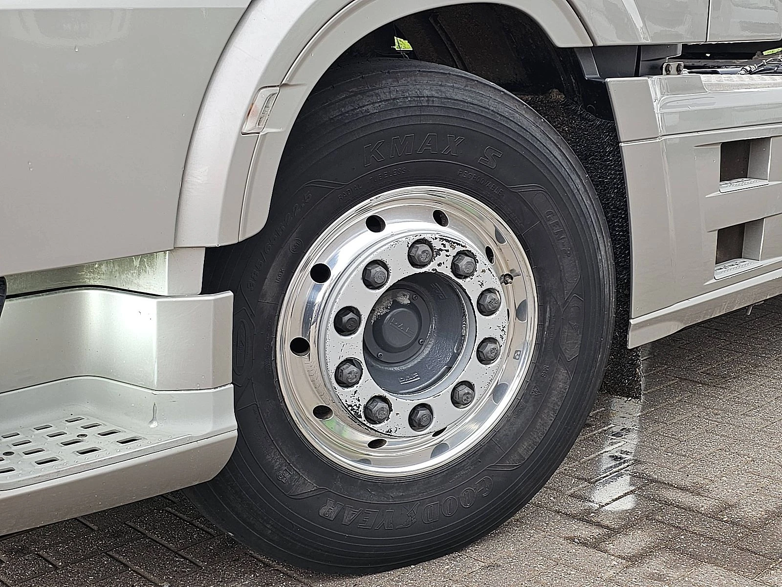 DAF 2022 - XF 530 image 17
