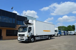 Volvo FE 260 2010 - * EURO5 * CARRIER SUPRA SILENT 950 MT * 4X2 * à vendre