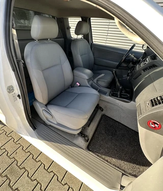 Toyota Hilux 2010 - 2.5 D-4D VX Xtra Cab 4x4 AIRCO 125dkm!! top afbeelding 3 miniatuur