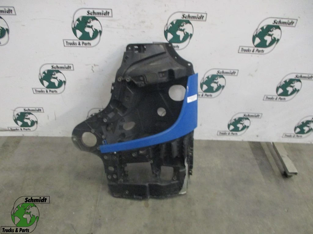 Mercedes-Benz Actros - A 960 880 26 03 KOPLAMPHOUDER LINKS EURO 6 imagem 1