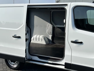 Renault Trafic 2021 - 2.0 dCi 120 PK / L1H1 / 1e EIG. / 80.067 KM !! / 2x SCHUIFDEUR / TREKHAAK / AIRCO / CRUISE / NAVI imagen 10
