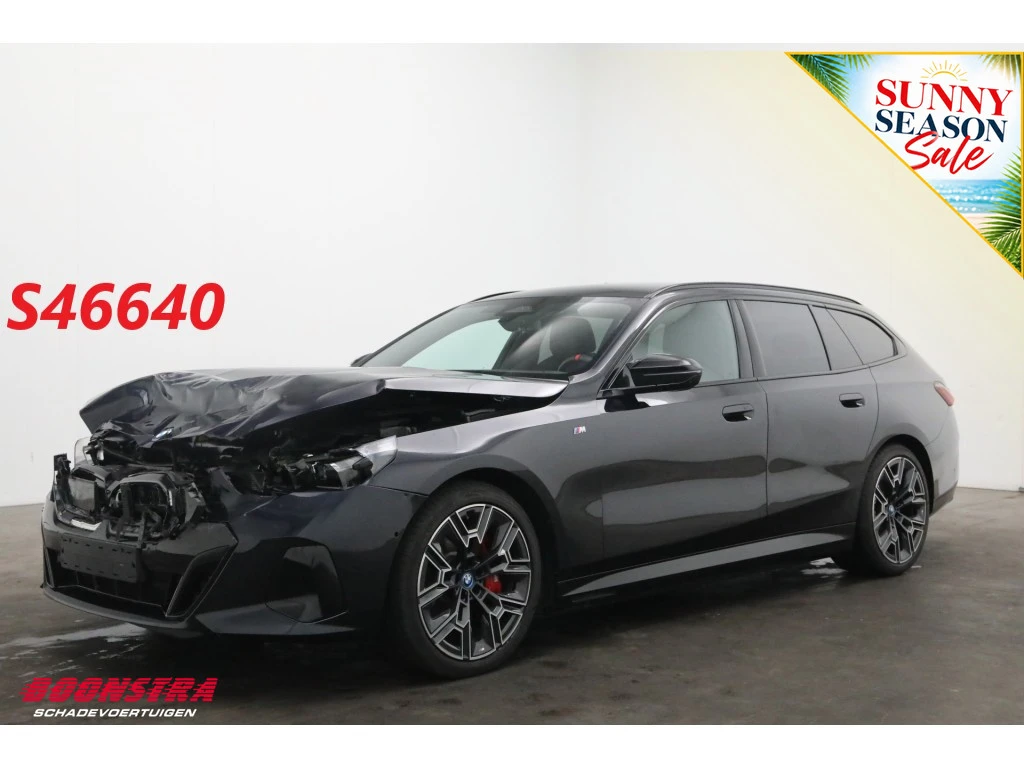 BMW i5 2025 - Touring M60 xDrive 84 kWh LED ACC HUD H/K Memory 360° AHK Bild 1