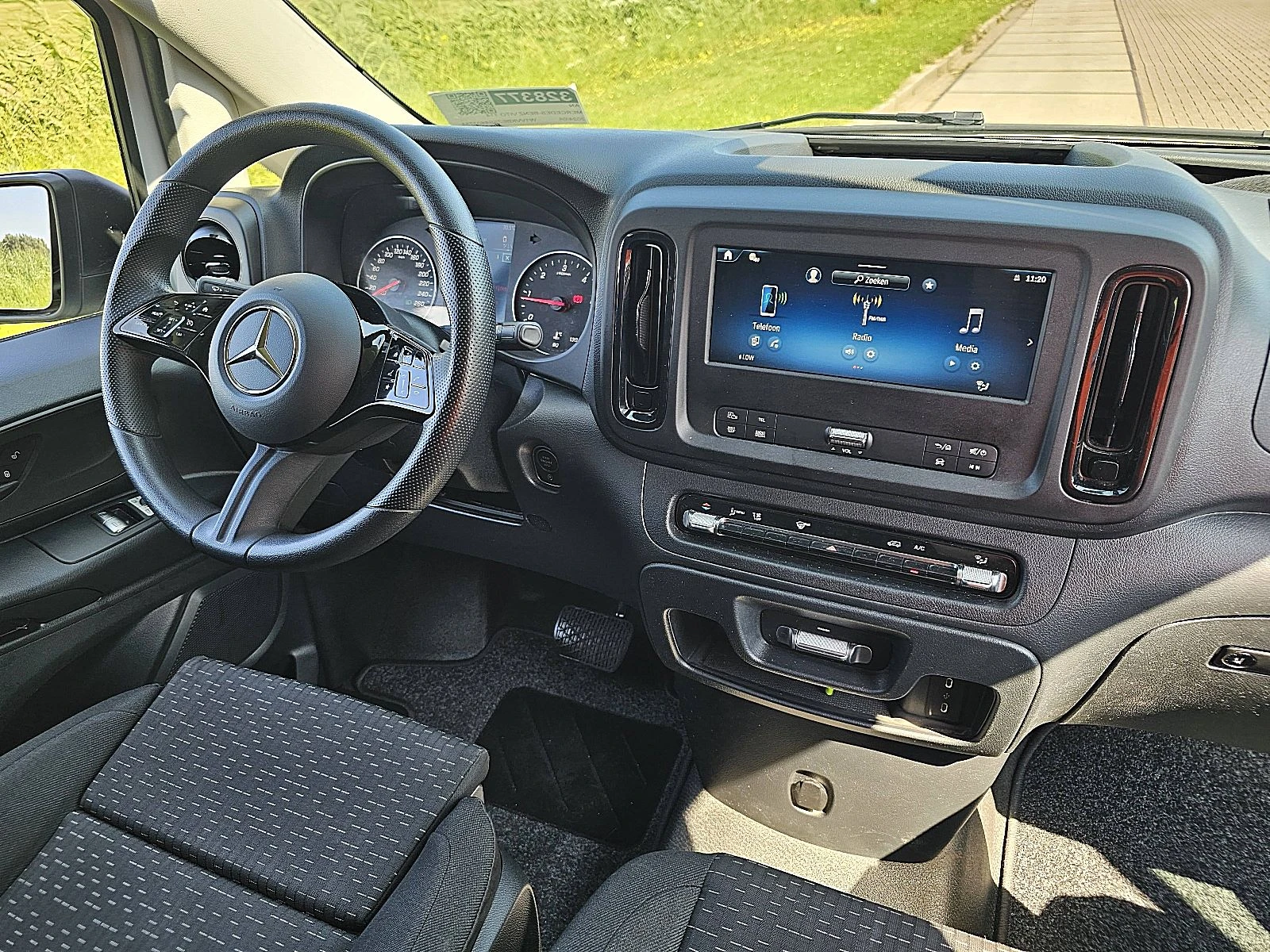 Mercedes-Benz Vito 2024 - 114 image 8