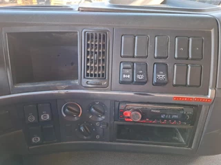 Volvo FM11-450 2011 - / HYDRAULICS / VEB / GOOD TYRES / AUTOMATIC / EURO-5 / 2011 obrazek 18